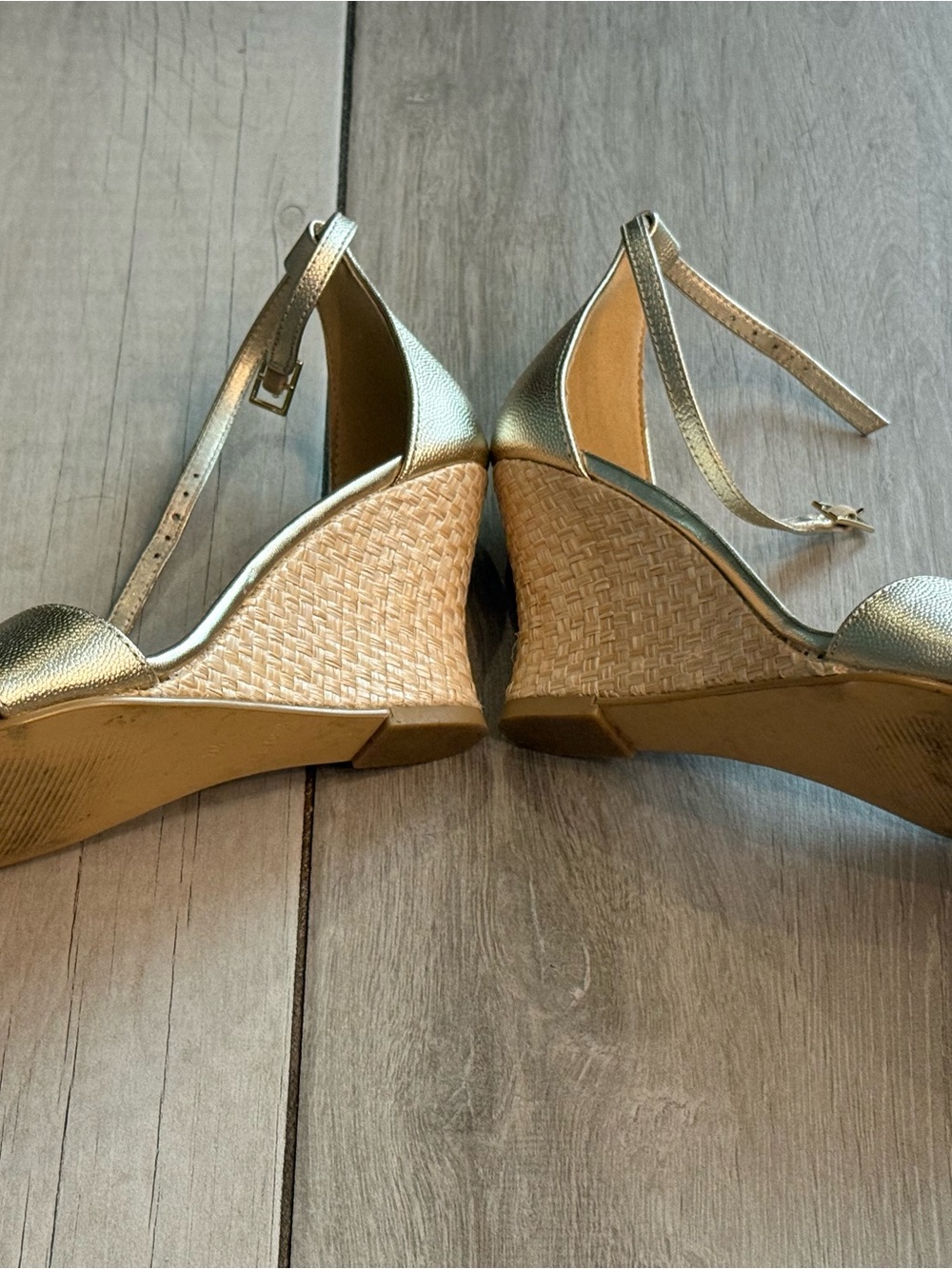Lilly Pulitzer Metallic Gold Wedge Sandals with Ankle Strap - Picture 4 of 4